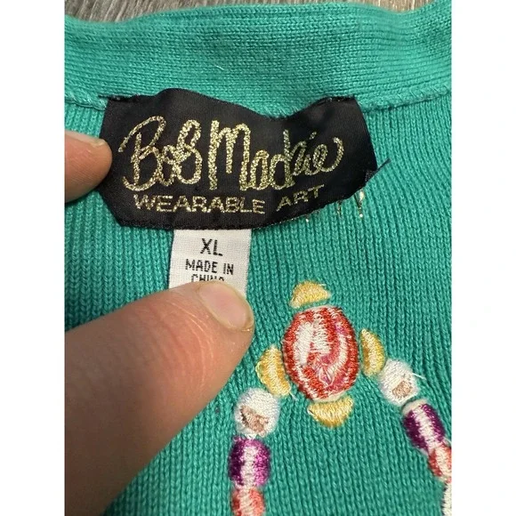 Bob Mackie Cardigan Womens Sweater 1X Green Embroidered‎ Dream Catcher Button XL - Picture 3 of 7